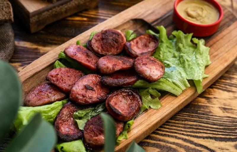 Krakov kolbasa qızartma