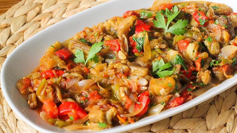 Xırçıltılı badımcan salatı