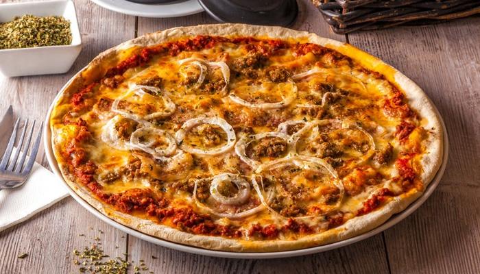 Bolonez pizza