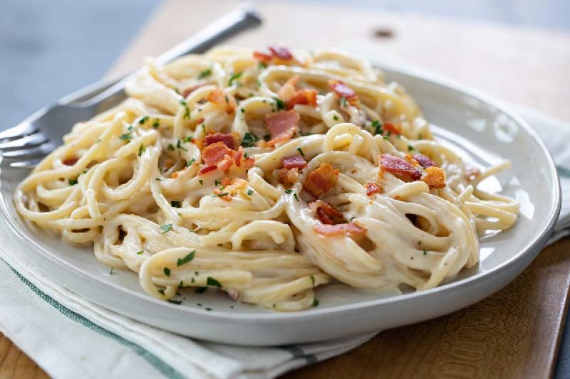 Qızıl balıqla fettucini 