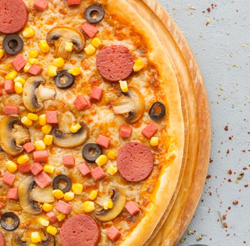 Sosisli pizza 