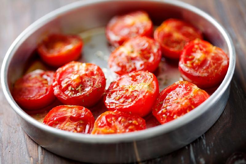 Oven-roasted tomato