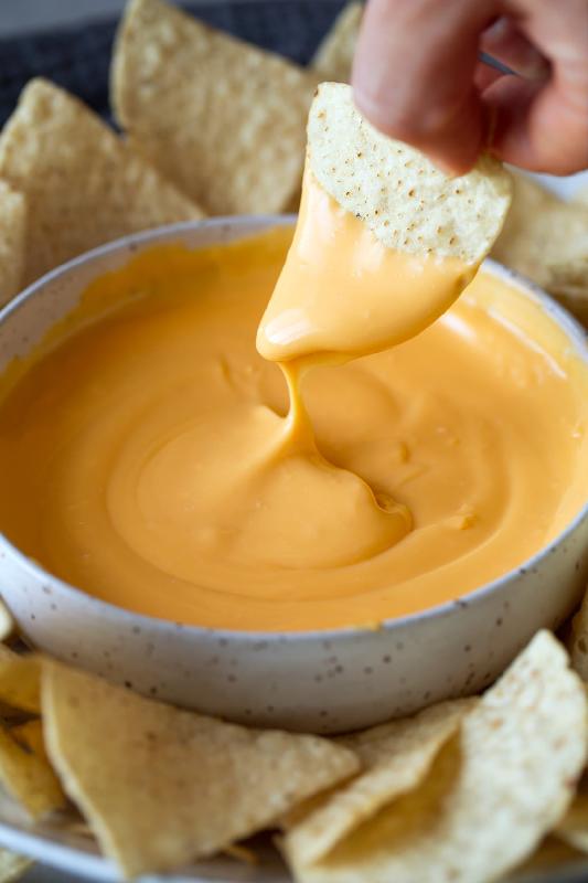 CHEESE DIP AND CHIPS