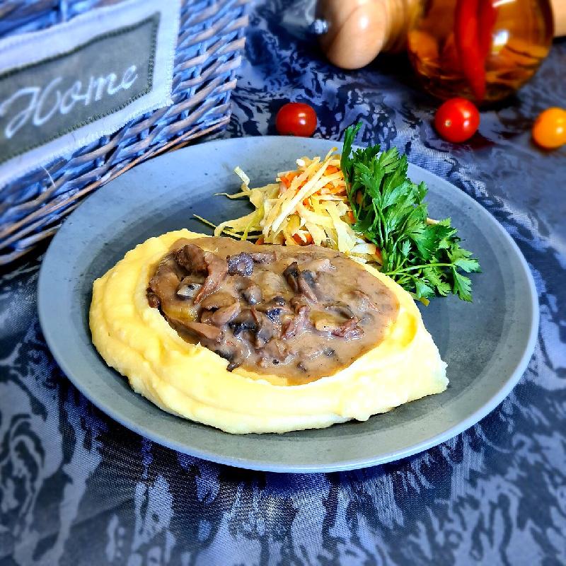 Beef strogonov