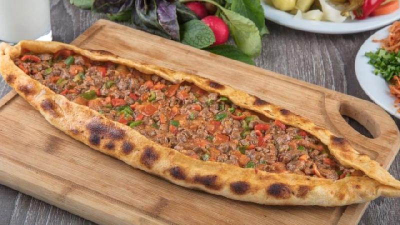 Qıymalı Pidə