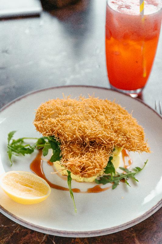 The house toyuq schnitzel