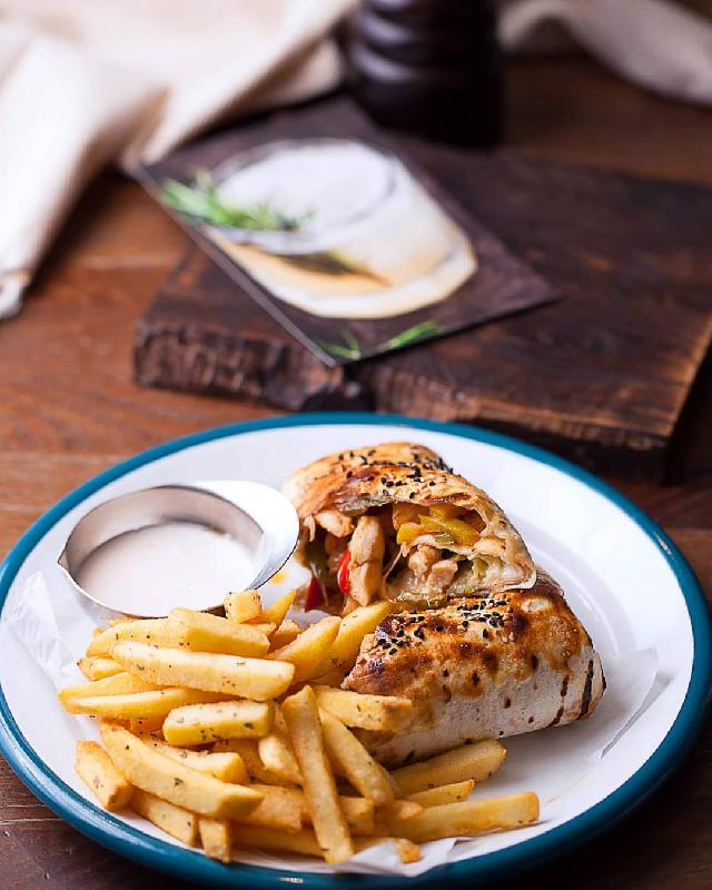 Toyuqlu burrito