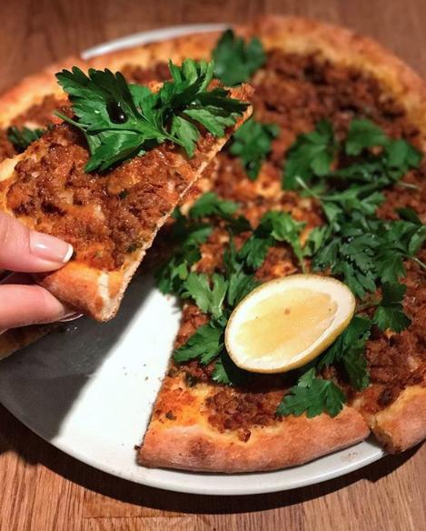 LAHMACUN PİZZA