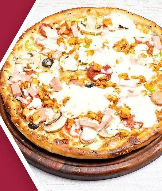 Sosisli pizza