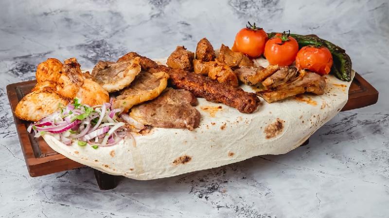 Qarışıq kabab 