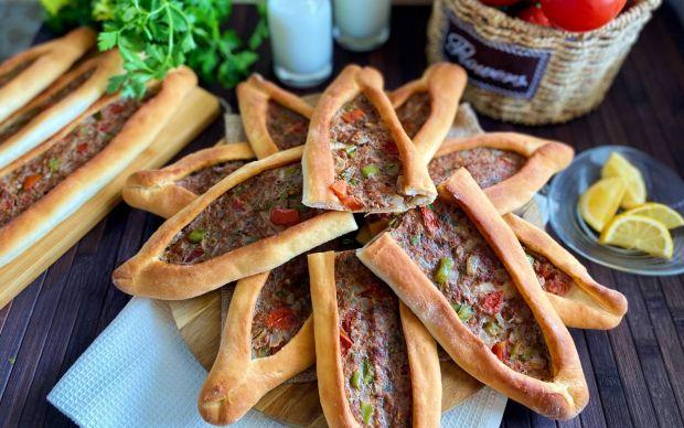 Ətli pide 