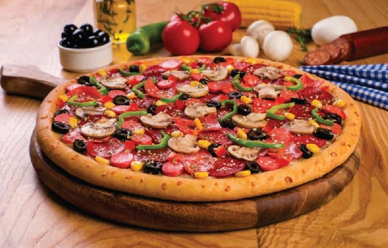 Sosisli pizza 