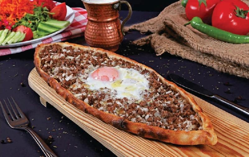 Qiyməli yumurtalı pide