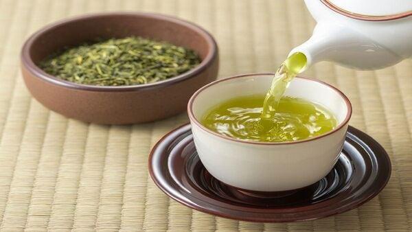 Classic tea (pot)