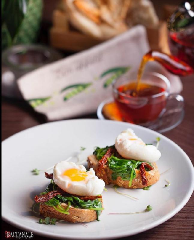 Florentinean poached egg with spinach