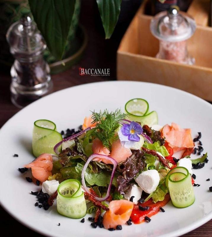 Greek salad with smoked salmon