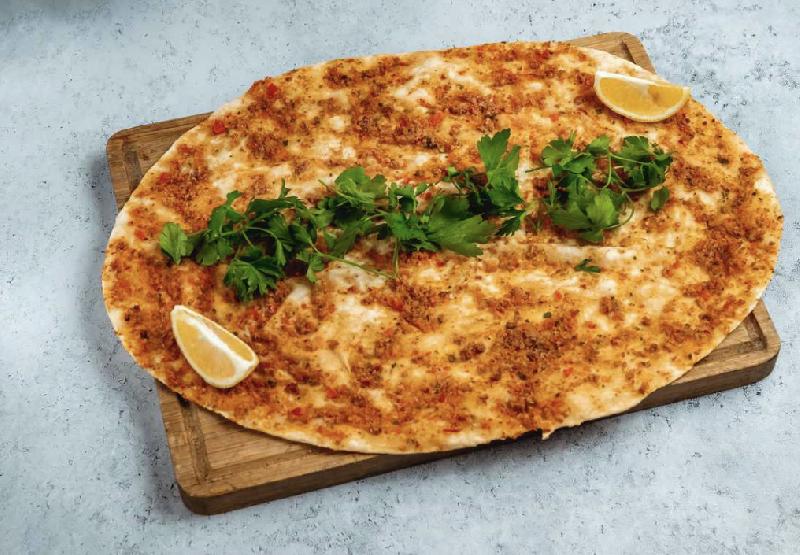 Sadə lahmacun 