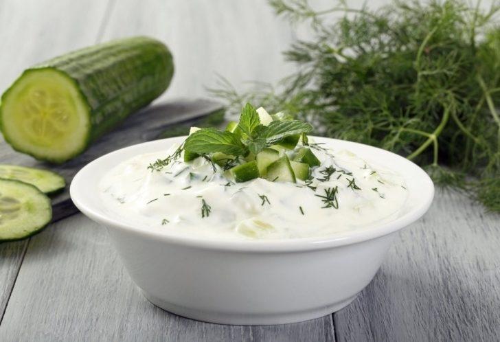 Türk Sarımsaqlı cacık