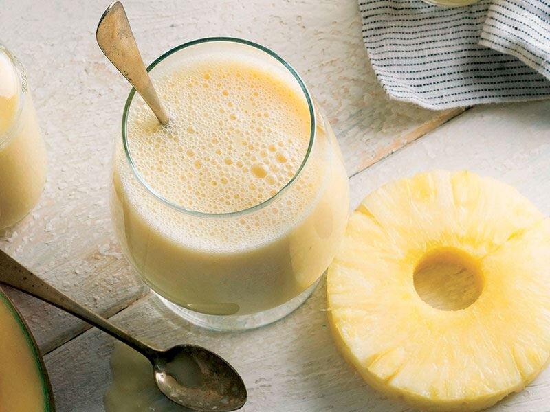 Ananaslı mango smuzi