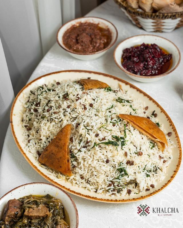 Şüyüdlü plov döşəmə çolpa ilə
