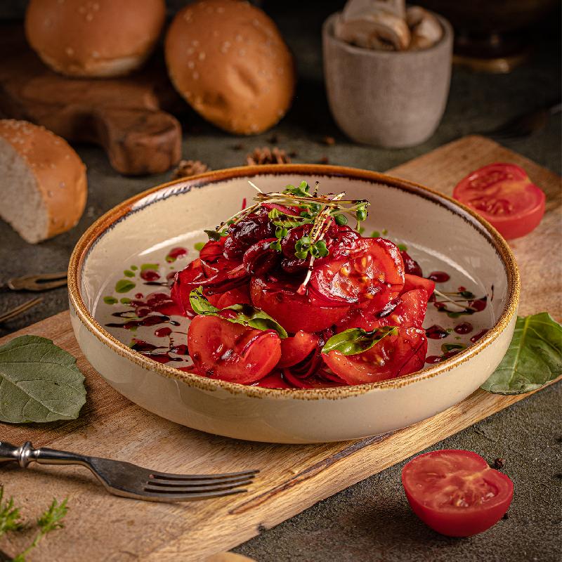 Vişnəli Pomidor Salatı