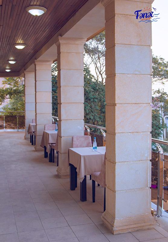 Interior view 4
