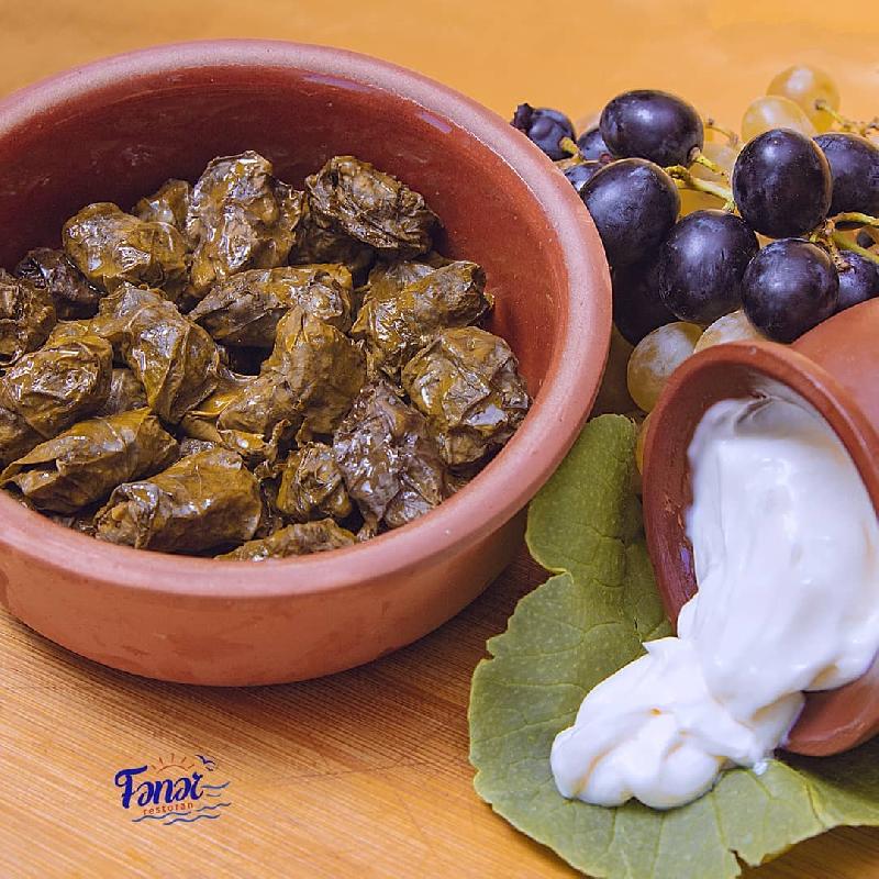 Yarpaq dolması