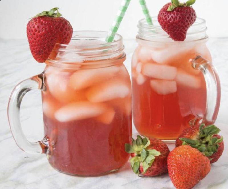 Strawberry iced tea