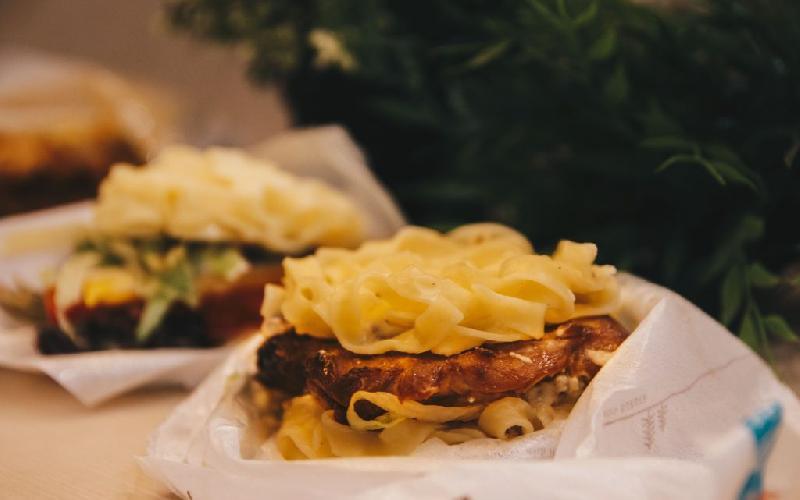 Burger Spagetti