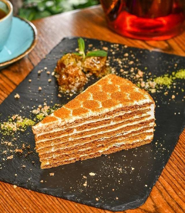 Ballı tort