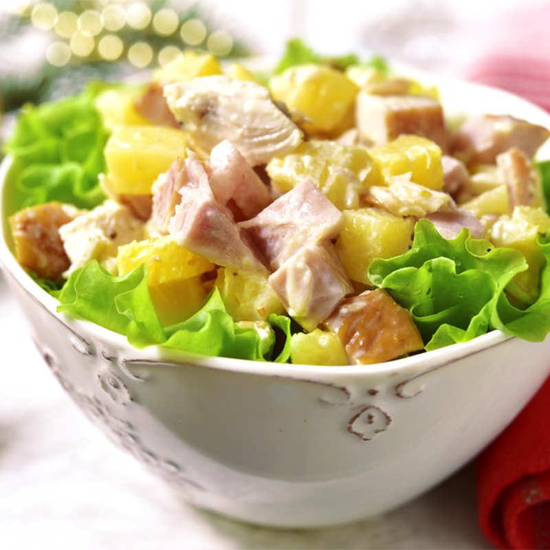 Pineapple salad with Mozzarella