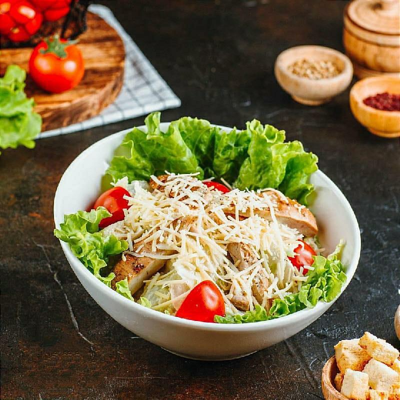Sezar salatı