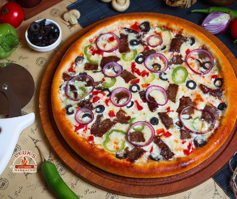 Pizza Manqalda (Ət)