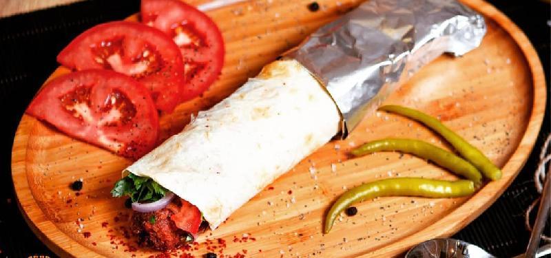 Lülə Kababı (Lavaşda)