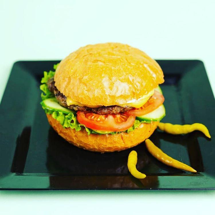 Ət Burger 
