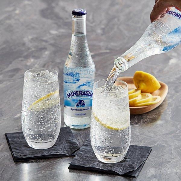 Water sparkling