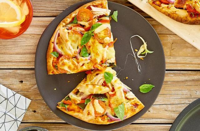 Toyuqlu pizza