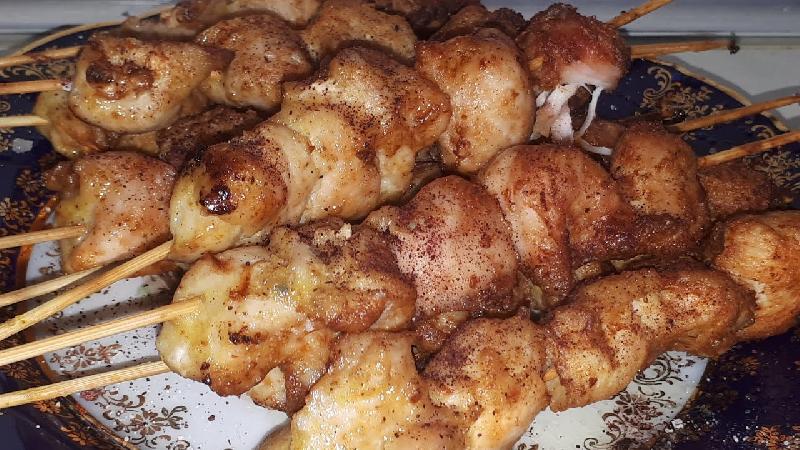 Kabab döş əti 