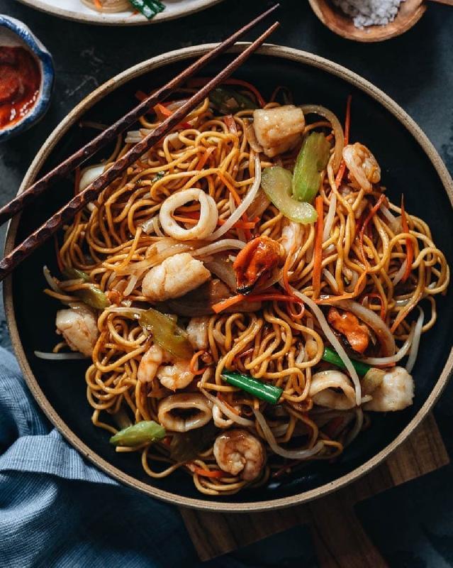 Seafood noodles