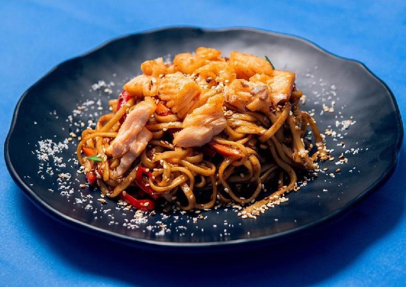 Salmon noodles 