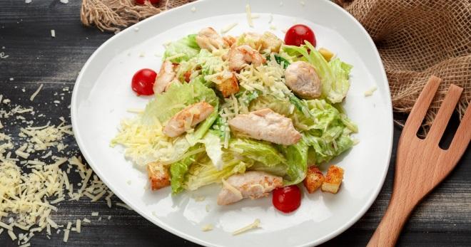 Sezar Salatı Toyuqlu 