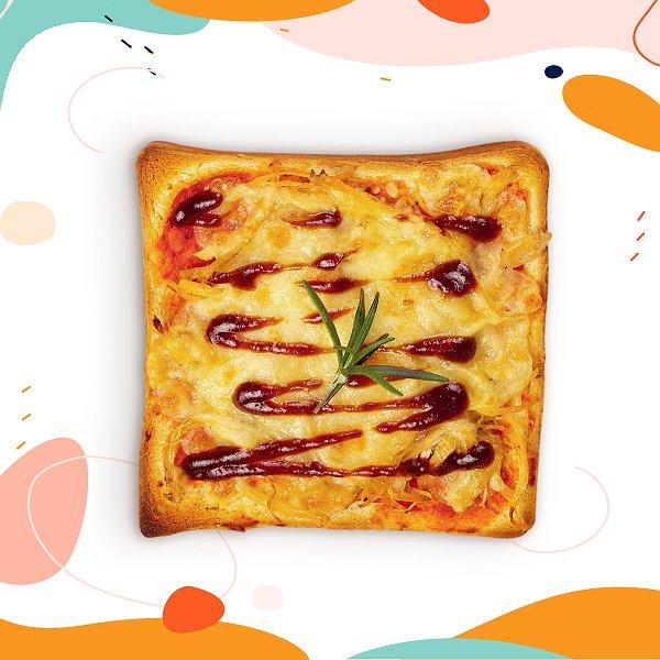 Tost-pizza toyuq bbq sousu İlə 