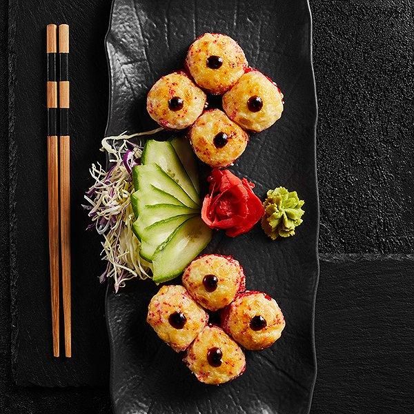 Grilled shrimps banzai roll