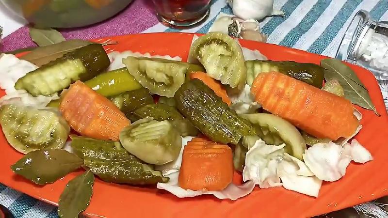 Turşu assorti