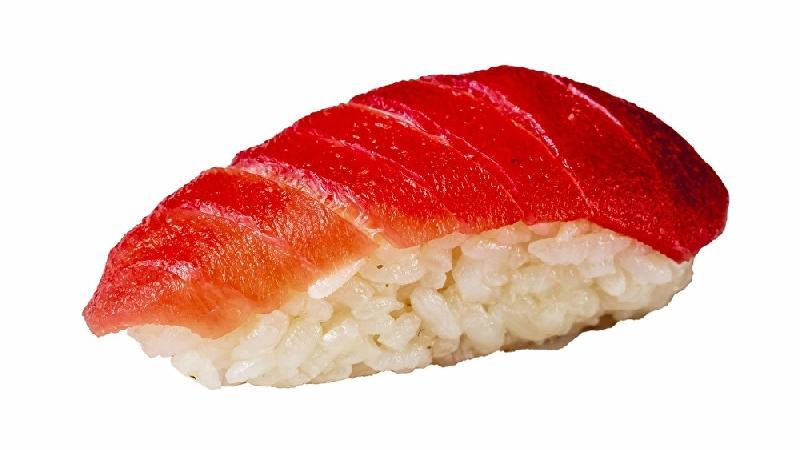 Tuna nigiri