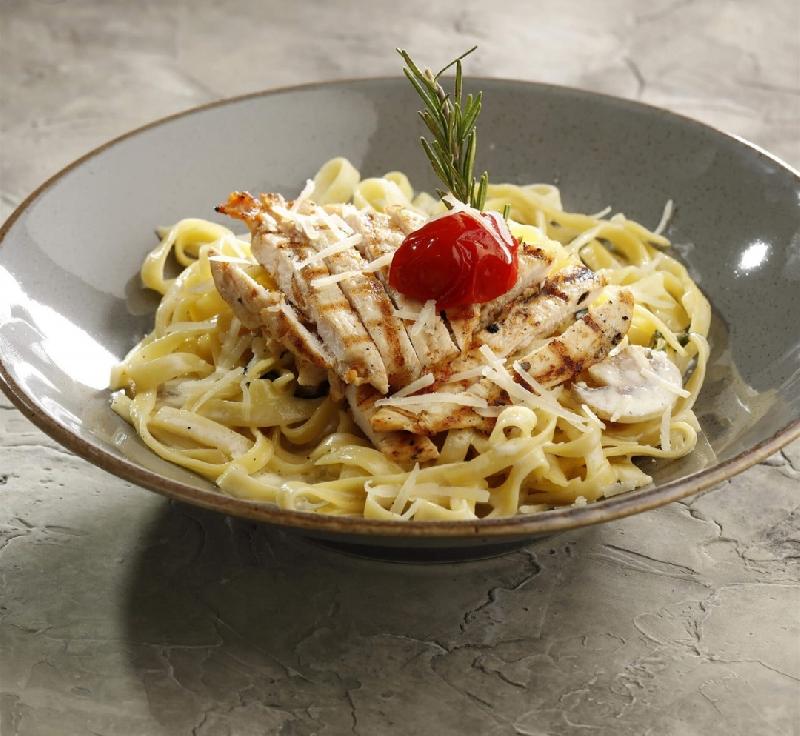Fettuccine Alfredo