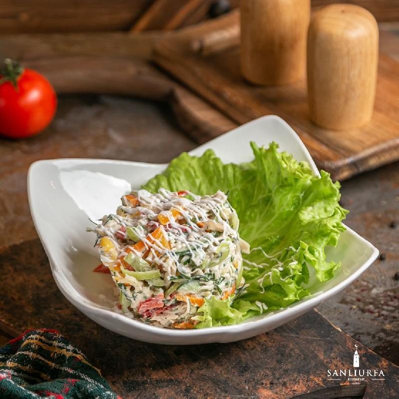 Toyuq Salatı