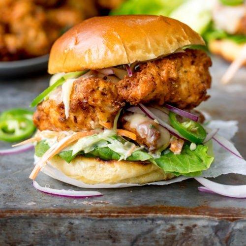 Toyuq Burger