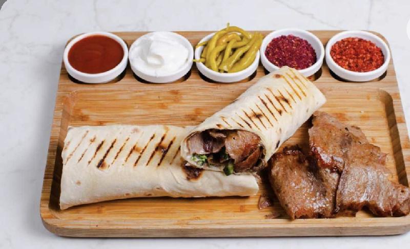 Ət Lavaşda 