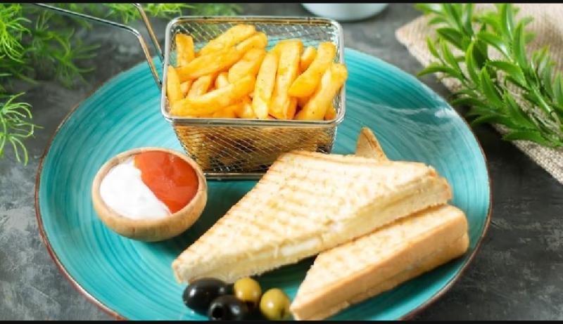Kaşarlı Tost + Fri